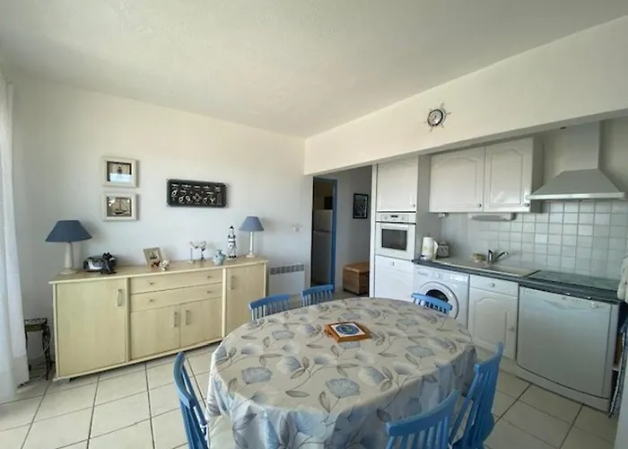 Grand T2 Avec Loggia, Parking Prive, Proche Et Commerces - Fr-1-782-54 아파트
